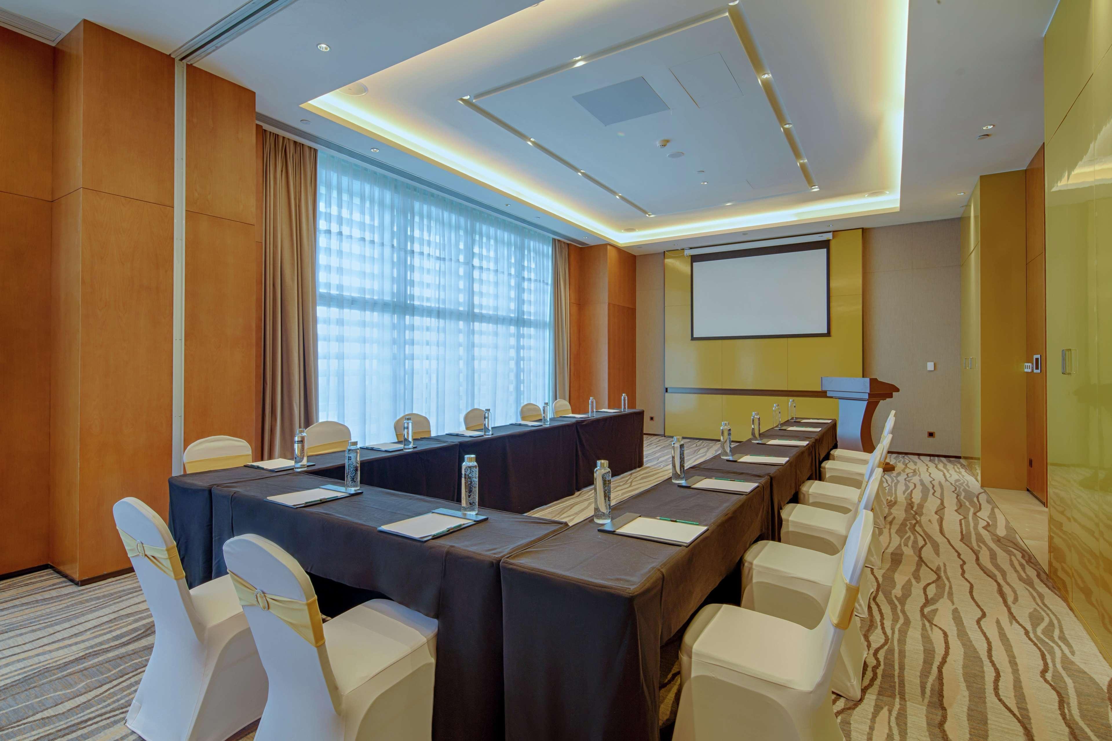 Hilton Garden Inn Zhuhai Hengqin Buitenkant foto